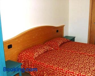 Residence Centrale - Dro - Schlafzimmer