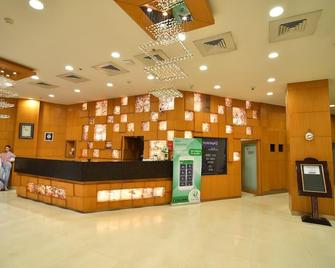 The Cent Hotel - Hyderabad - Front desk