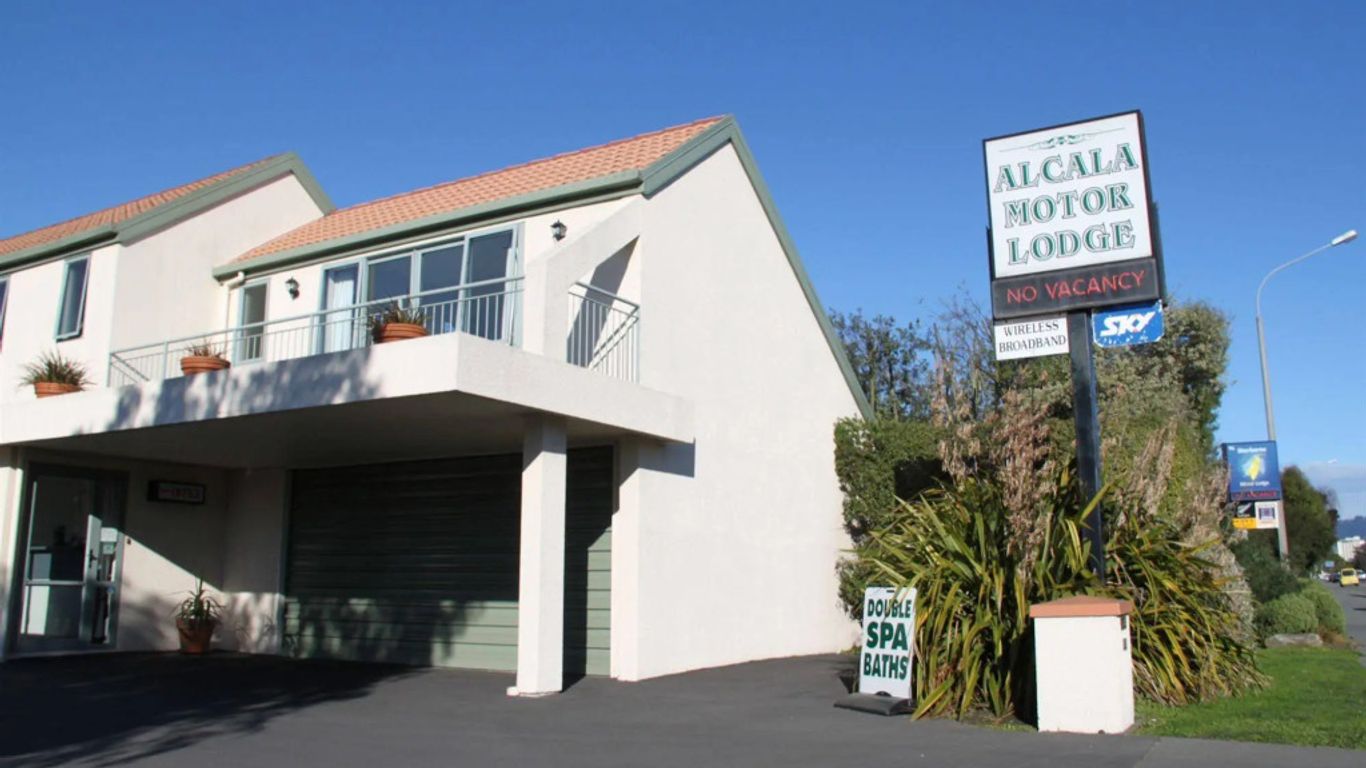 Alcala Motor Lodge