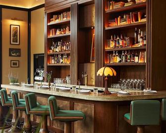 Berkshires Untold - Lenox - Bar
