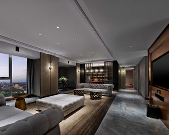 DoubleTree by Hilton Baoding - באודינג - סלון