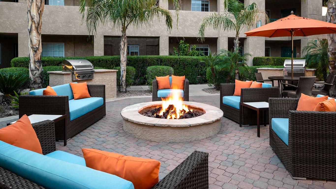 حياة هاوس سكوتسديل/أولد تاون