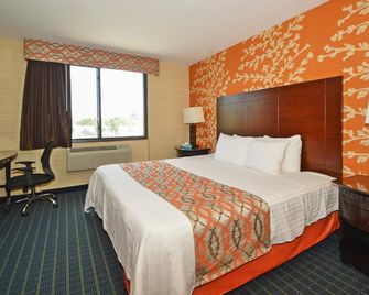 Corona Hotel - קווינס - חדר שינה
