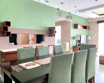 Pico De Loro Spring Style 3br Unit (Caro - Nasugbu - Front desk