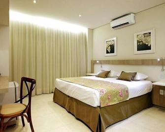 Lirio D'Agua Hotel - Olímpia - Habitación