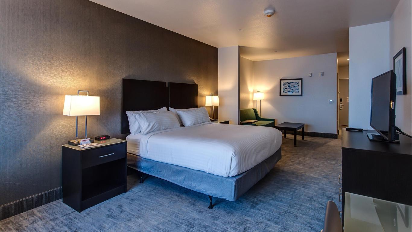 Holiday Inn Express & Suites Gatesville - N. Ft Hood, An IHG Hotel