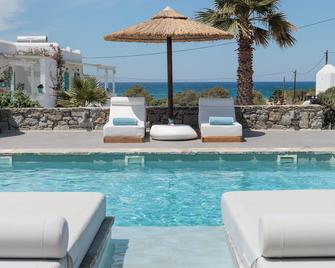 Naxos Cave Suites - Stelida - Pool