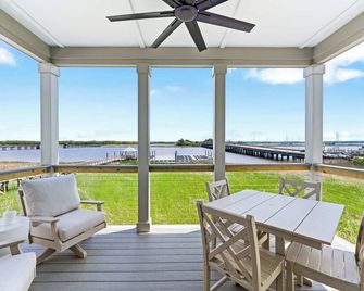 Sailfish at Winyah Bay Club - Georgetown - Balcony