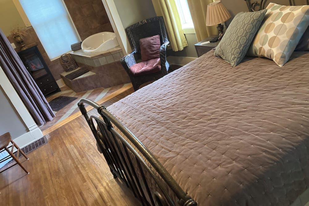 Historic, Quiet, Elegant, MIX Of Modern & Original - Dubuque - Sovrum
