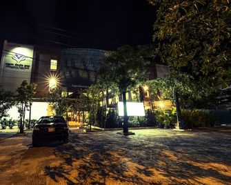 Sihanoukville Plaza Hotel - Krong Preah Sihanouk - Building