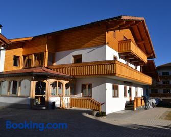 Häuslerhof - Rio di Pusteria - Κτίριο