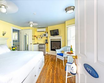 Admiral's Landing - Provincetown - Soverom