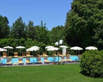 Hotel Monti - Lamporecchio - Bazén