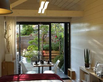 Urbanhouse Cocoon Studio - טולוז - חדר אוכל