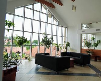 Hotel Sutoris - Bochnia - Lobby
