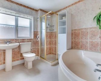 2 Benhall Green - Saxmundham