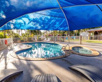 Nrma Capricorn Yeppoon Holiday Park - Yeppoon - Pool