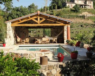 Air-conditioned guest room South Ardèche Swimming pool Spa - Joyeuse - Piscina