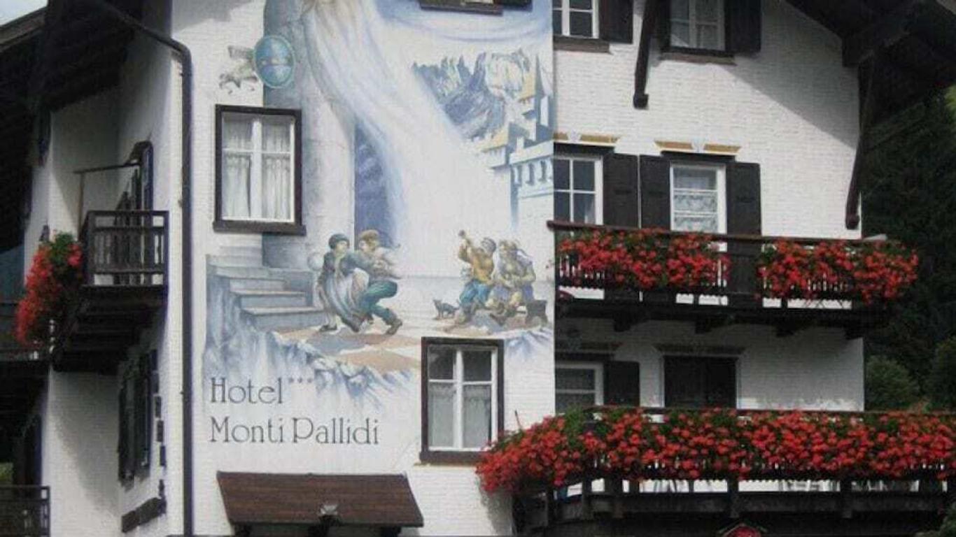 Hotel Monti Pallidi