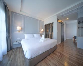 The Wing Boutique Hotel - Chiang Mai - Bedroom