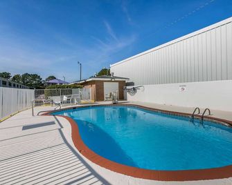 Motel 6 Dothan, AL - Dothan - Piscine