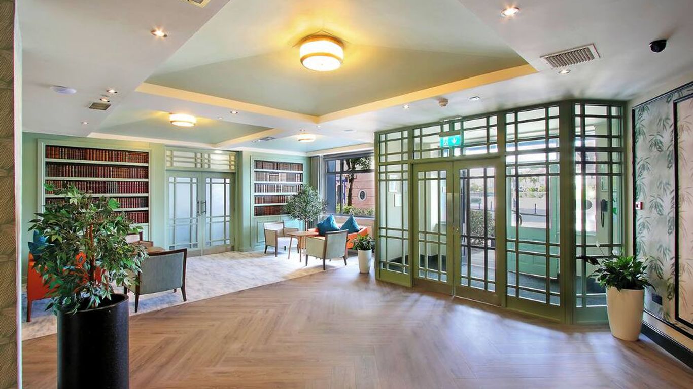 Waterford Marina Hotel