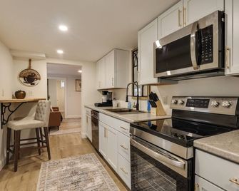 Walkable 1BR in Village of Horseheads, Near I-86, Corning & Finger Lakes - Horseheads - Küche