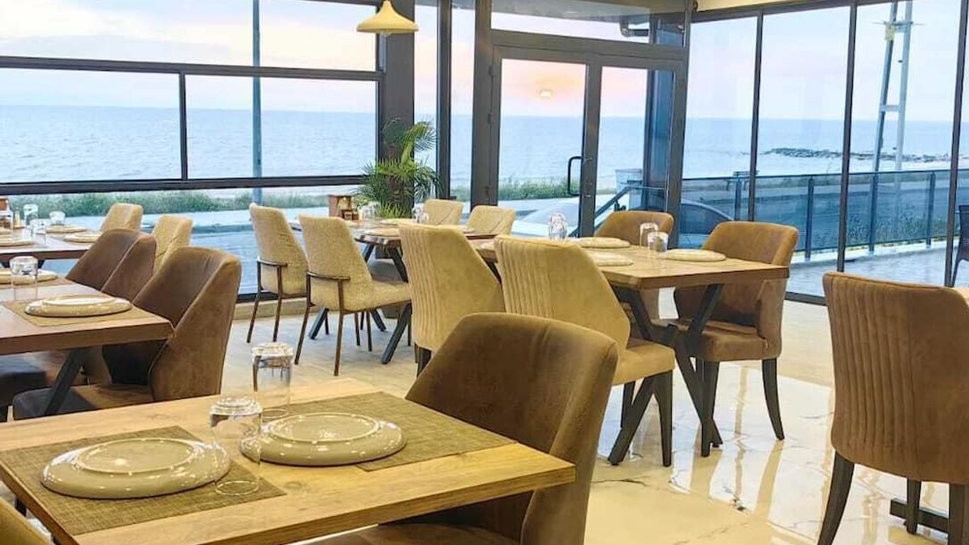 庫斯瑪爾機場飯店