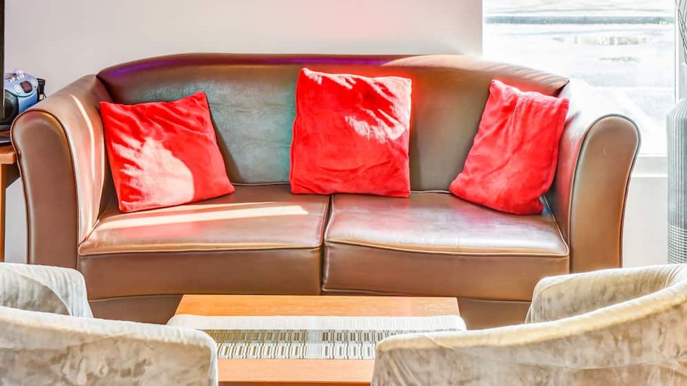 The Hotel Rafiya, Redditch