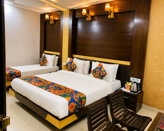 Hotel Delhi Heart - New Delhi - Bedroom