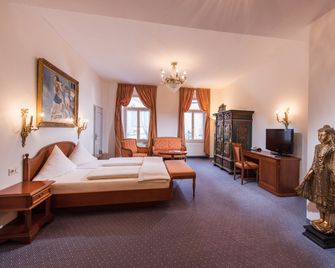 Hotel Goldener Löwe - Meissen - Bedroom