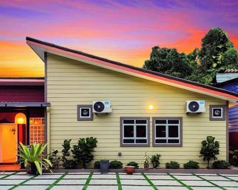 Heaven 5BR Garden Inn by uBook - Penang - Edificio