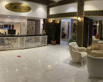 جولد كايا أوتل - مارماريس - ردهة