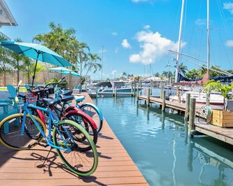 Latitude 26 Waterfront Boutique Resort - Fort Myers Beach - Fort Myers Beach