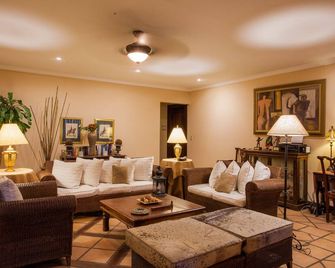 Hotel Los Robles, Managua, Nicaragua - מנגואה - טרקלין