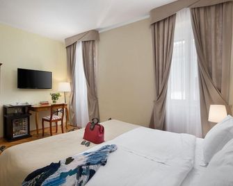 Hotel Angelo d'Oro - Rovinj - Schlafzimmer