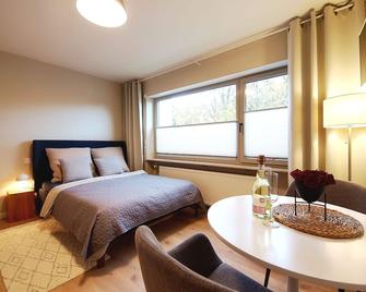 Beautiful apartment 1 in Bad Neustadt next to Rhön Klinikum Campus - Bad Neustadt an der Saale - Schlafzimmer