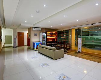 Transamerica Fit Vitória Praia de Camburi - Vitória - Lobby