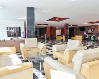 Hotel Beijing Caucasia - Caucasia - Lobby