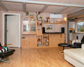 8 person holiday home in Knebel - Knebel - Living room