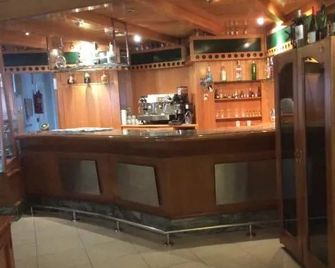 El Paso - Aguilas - Bar