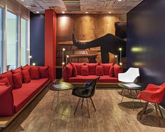 إيبيس بورتو أليجر موينوس دي فينتو - بورتو اليغرى - ردهة