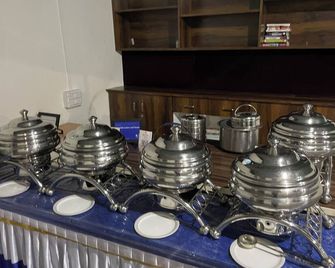 Fulgulab Lawns and Home Stay - Junnar - Buffet