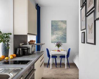 Enjoy Downtown Boutique Apartments #12 by Goodnite cz - Brno - Cocina