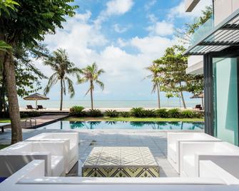 Sanctuary Ho Tram Resort Community - Xuyen Moc - Piscina