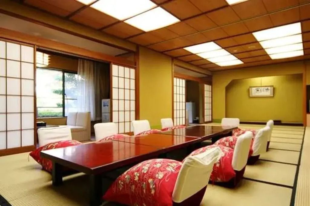 Awazu-Spa Tourist Hotel Kitahachi