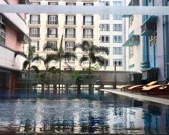 Condo 101 Newport - Pasay - Pool