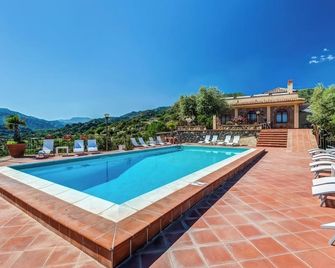 Il Poggio Country Resort - Graniti - Pool