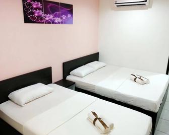 Hotel Checkedinn - Ipoh - Bedroom