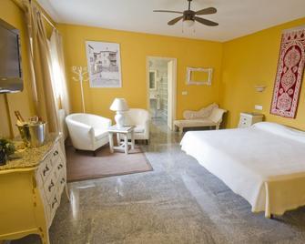 Hostal Nueva Andalucia - Alcalá de Guadaira - Chambre